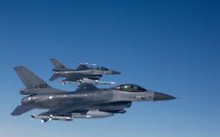 Finnland sperrt Seegebiet: Kampfjets fangen Drohne über Lettland ab