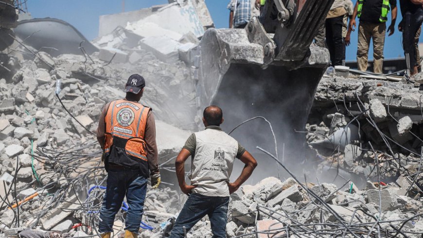 Rettungseinsatz - Mindestens 21 Tote bei Einsturz von ausgebombten Wohnhaus im Gazastreifen
